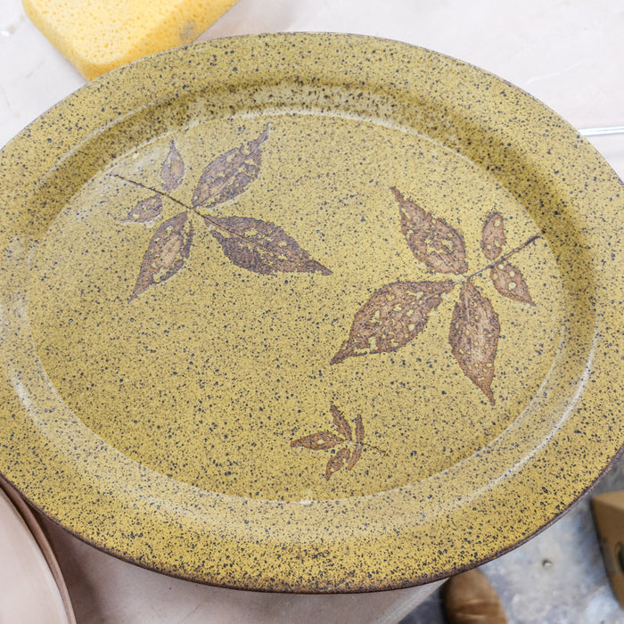 How to Make a Large Oval Leaf Platter - GR Pottery Forms