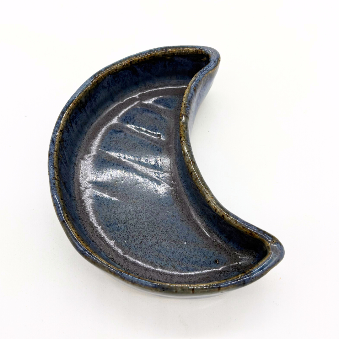 Wallie Crescent Moon - 4"