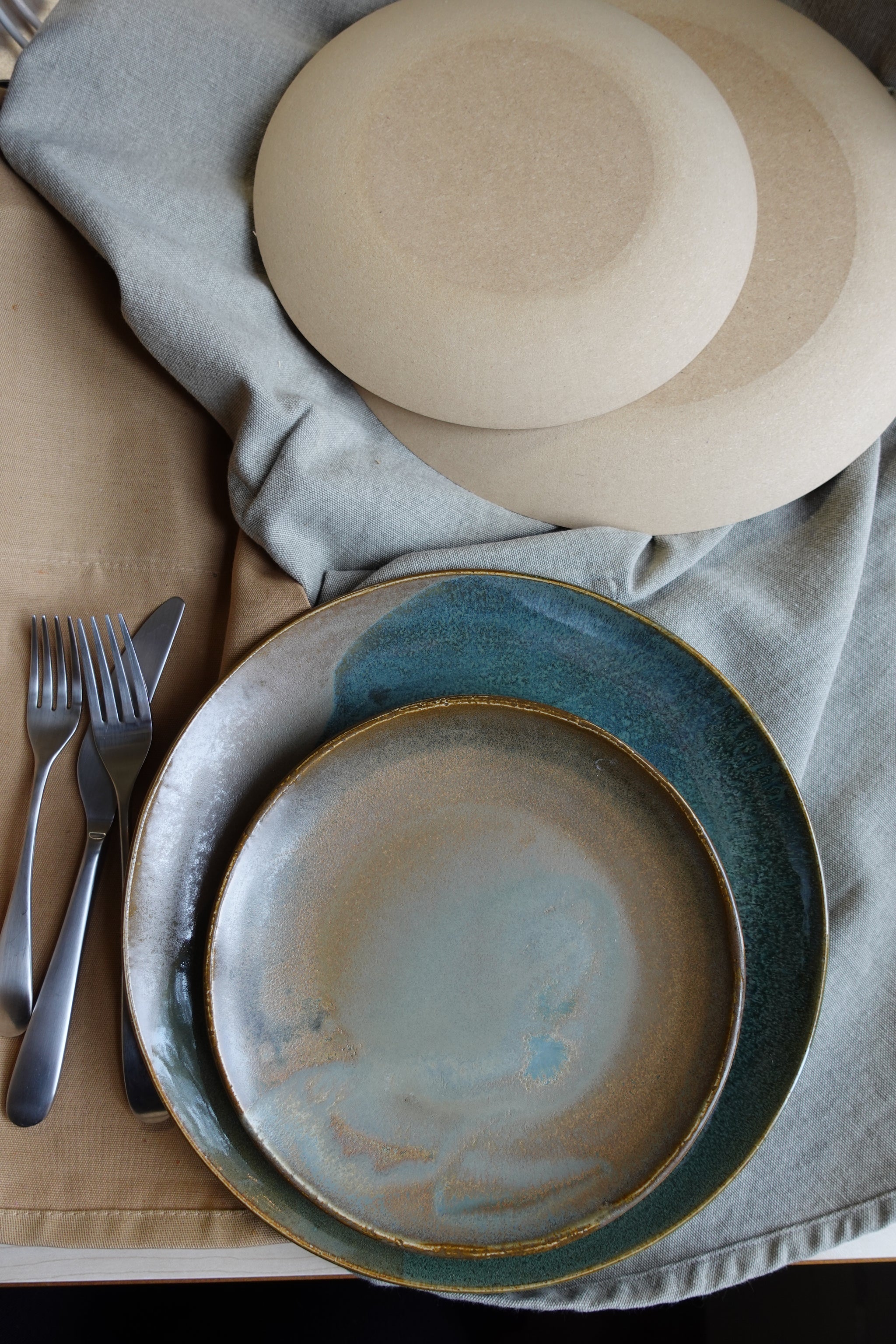 RD2 Round Dinner Set - 9.5" & 12.5"